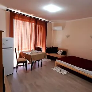 Apartment на море в сарафово